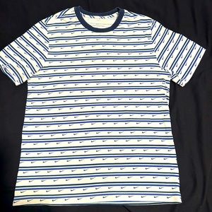 Nike T-shirt